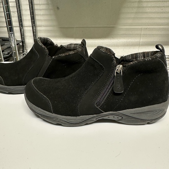 Easy Spirit shoes - Picture 2 of 7